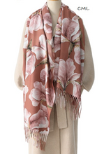 Load image into Gallery viewer, Winter Scarf "Magnolia" 3 colours
