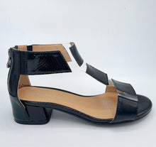 Load image into Gallery viewer, Tamara Shoe &quot;Abbie&quot;  black patent
