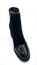 Load image into Gallery viewer, Aqua Flex Boot &quot;Suzy Too&quot; Black
