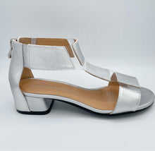 Load image into Gallery viewer, Tamara London Shoe &quot;Abbie&quot;  soft silver

