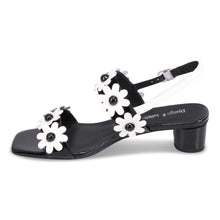 Load image into Gallery viewer, Django and Juliette Sandal "Hatsyl"
