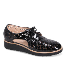 Load image into Gallery viewer, Django &amp; Juliette Shoe &quot;Otay&quot; black patent
