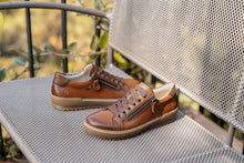 Load image into Gallery viewer, Remonte Sneaker "Octavia" tan
