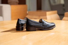 Load image into Gallery viewer, Remonte Shoe "Maeve" Black

