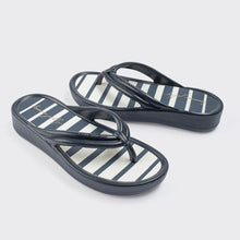 Load image into Gallery viewer, Lemon Jelly Sandal &quot;Breezy&quot; Navy
