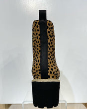 Load image into Gallery viewer, Los Cabos Boot &quot;Ari&quot; Cheetah
