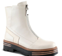 Load image into Gallery viewer, Azura Boot &quot;Strong&quot; Creamy White
