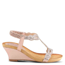 Load image into Gallery viewer, Patrizia Sandal &quot;Shining&quot; Champagne

