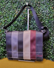 Load image into Gallery viewer, U.S.E.D. Recycled Seatbelt Bag &quot;Julie&quot; 2 colours
